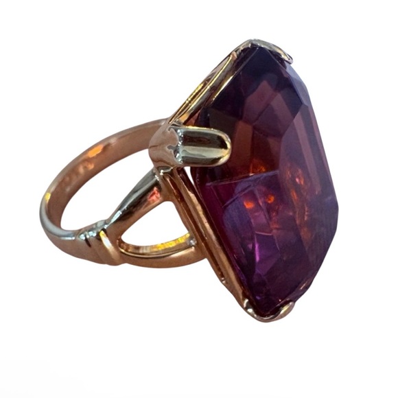 Avon Jewelry - Avon Gold Ring with Rich Purple Gemstone vintage, sz 6.5
